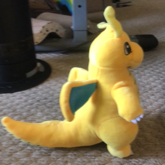 Pokemon plushie - Picture 2 of 2